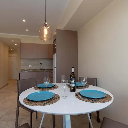 Altamira 73 - One Bed *